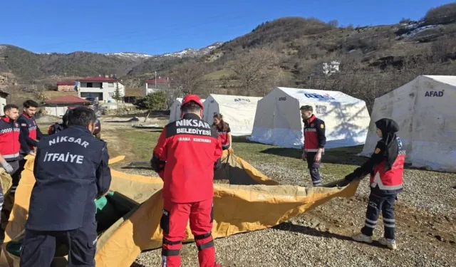 Niksar İtfaiyesi’nin Arama Kurtarma Ekibi Görev Başında