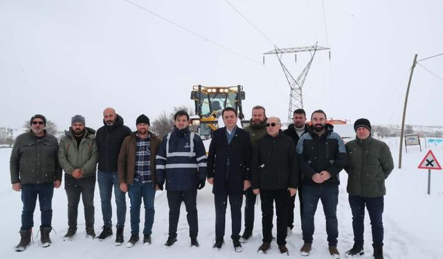 VALİ ABDULLAH KÖKLÜ, “EKİPLERİMİZ SAHADA CANLA BAŞLA ÇALIŞIYOR”