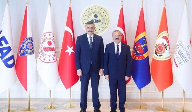 Tokatlı Vekil Beyazıt’tan Bakan Çiftçi’ye Hayırlı Olsun Ziyareti