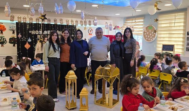 Fatih İlkokulu Anasınıfı Öğrencileri Okulda İftar Yapmanın Mutluluğunu Yaşadı