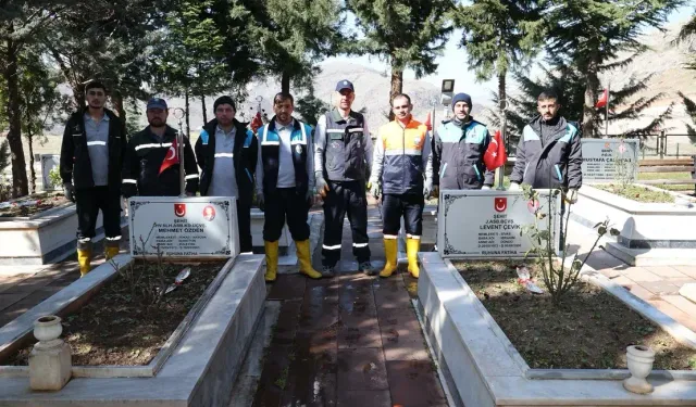 TOKAT BELEDİYESİ’NDEN BAYRAM ÖNCESİ MEZARLIKLARDA KAPSAMLI ÇALIŞMA