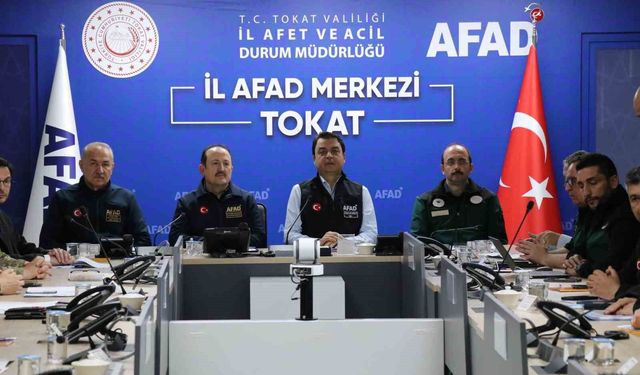 Tokat'ta 15 bin kişi güvenli alanlara tahliye edildi
