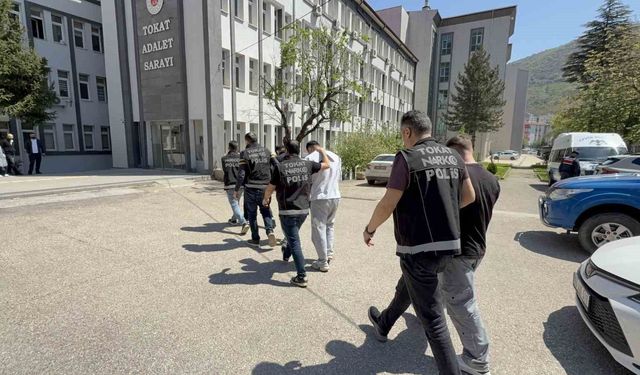 Tokat'ta 936 adet sentetik uyuşturucu hapla yakalanan 2 şüpheli tutuklandı