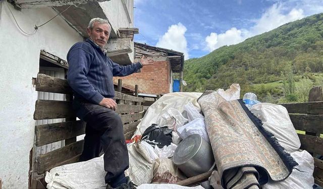 Tokat'ta heyelan riski altındaki köy boşaltılıyor