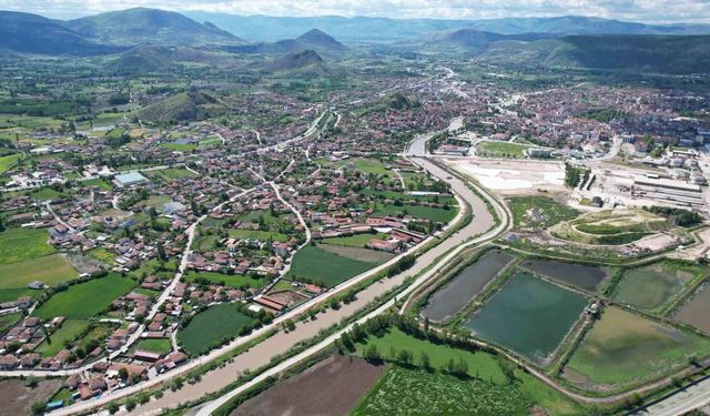 Turhal'da taşkın alarmı nedeniyle okullar 3 gün tatil edildi
