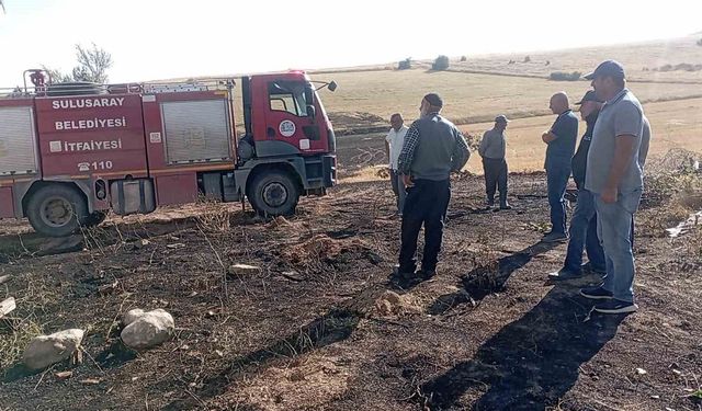 Ocaklıktan çıkan kıvılcımlar otluk alanda yangına neden oldu