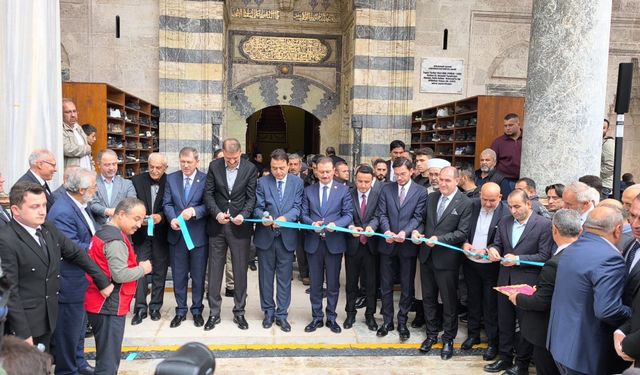 Tokat'ta 541 yıllık Gülbahar Hatun Camii yeniden ibadete açıldı