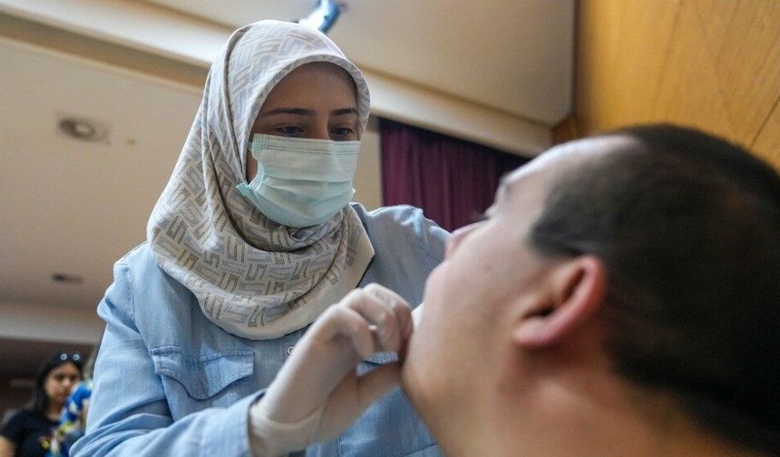 Keçiören Belediyesi’nden özel gereksinimli bireylere ağız ve diş sağlığı eğitimi