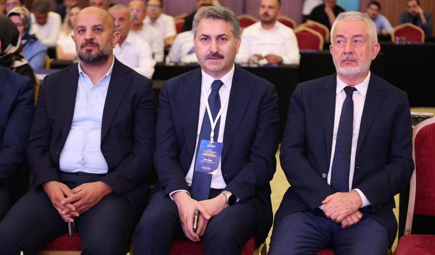 Eyüp Eroğlu, 2014-2024 Dönemi Belediyecilik Deneyimlerini Paylaştı