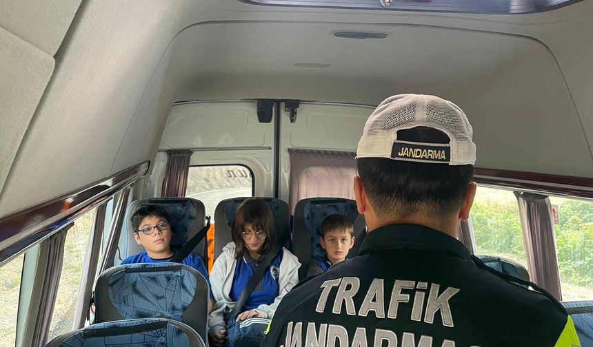 Tokat İl Jandarma Komutanlığı, Okul Servis Araçlarını Denetledi