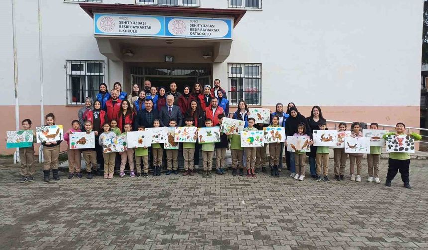 Gönüllü gençler öğrencilerle buluştu