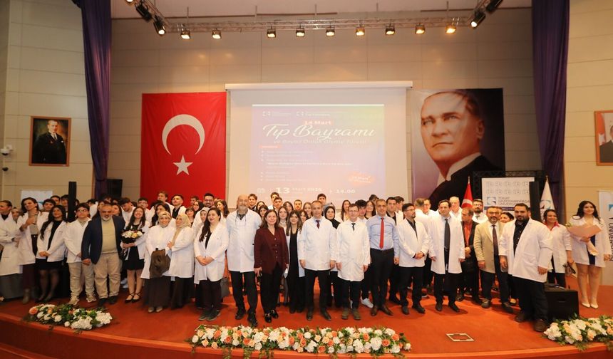 TOGÜ Tıp Fakültesinden 14 Mart Tıp Bayramı ve Beyaz Önlük Giyme Töreni