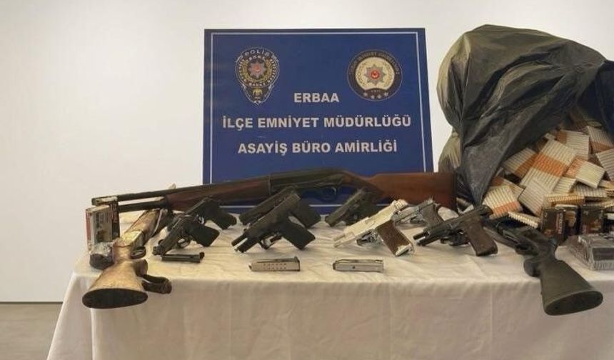 Erbaa'da silah operasyonunda cephanelik çıktı
