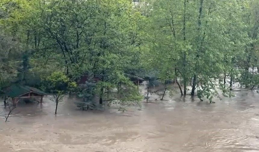 Tokat'ta yazın serinleten kamelyalar sular altında kaldı