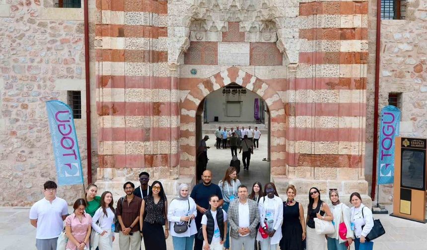 TOGÜ'de Türkçe öğrenen uluslararası öğrenciler Tokat'ın kültürel mirasını keşfetti