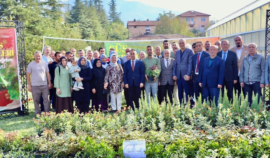 TOGÜ’den Tokat’ta Süs Bitkileri Yetiştiriciliğine Destek