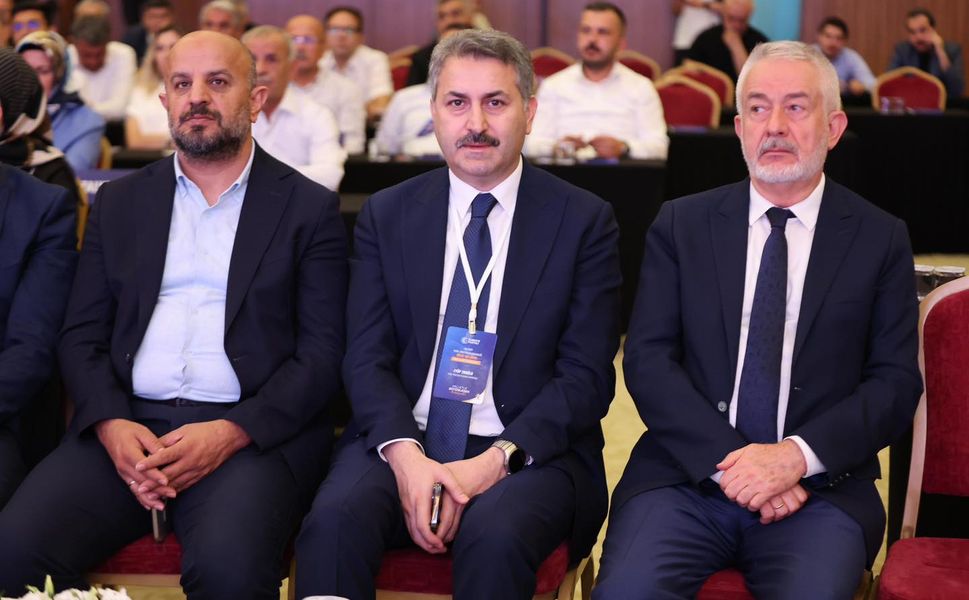 Eyüp Eroğlu, 2014-2024 Dönemi Belediyecilik Deneyimlerini Paylaştı
