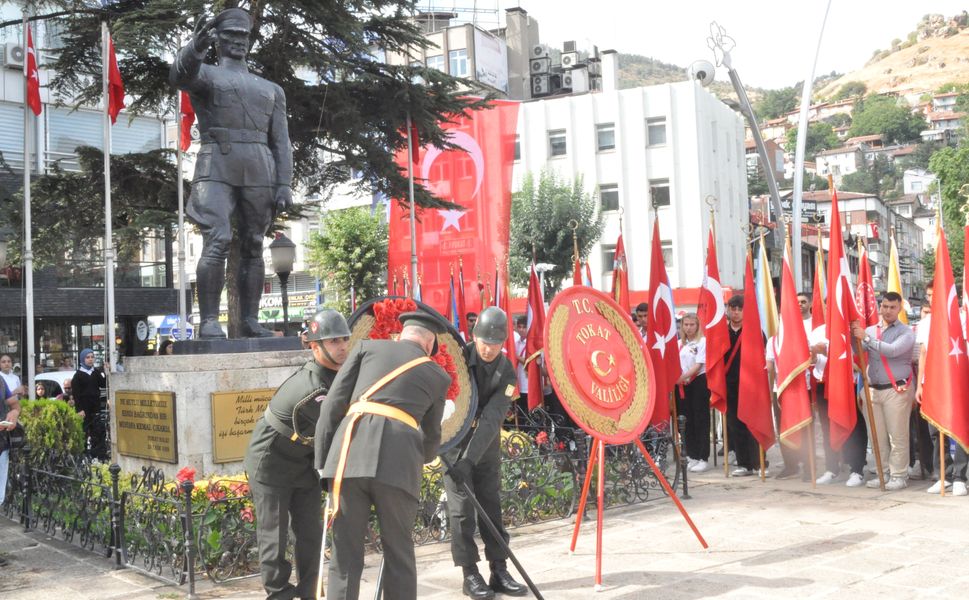 Cumhuriyet Meydanı’nda 30 Ağustos Zafer Bayramı Coşkusu