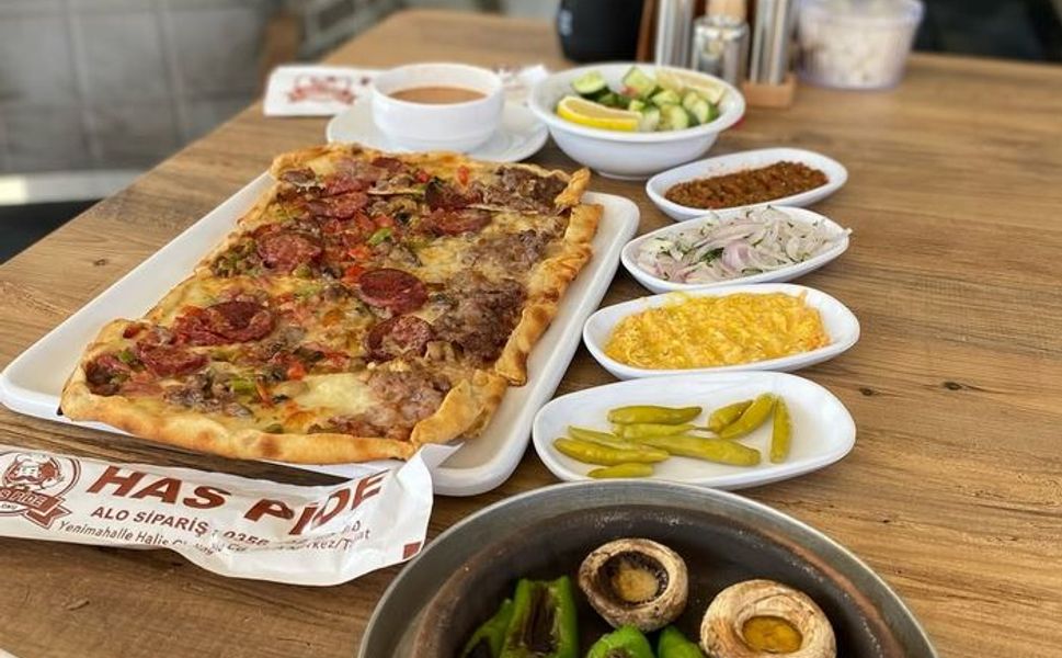Tokat'ta HAS Pide Salonu zengin bir menü ile hizmet veriyor