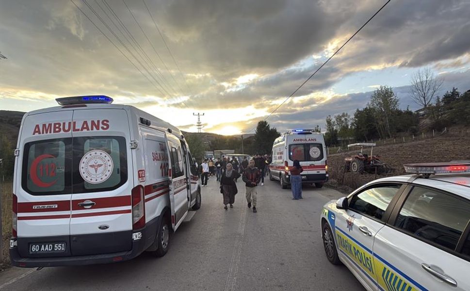 Erbaa'da Trafik Kazası, 5 Kişi Yaralandı