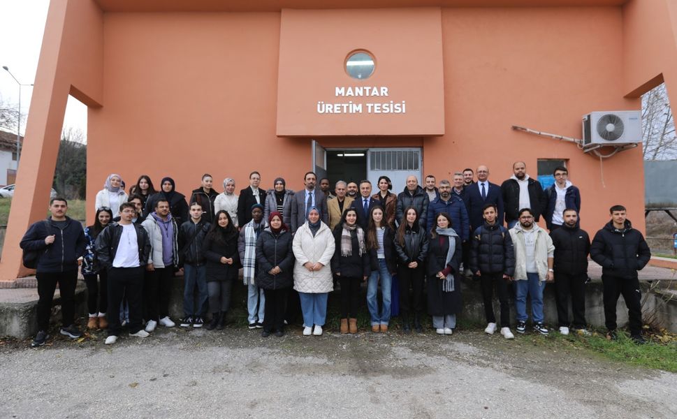 Rektör Prof. Dr. Fatih Yılmaz, Mantar Üretim Tesisini Ziyaret Etti