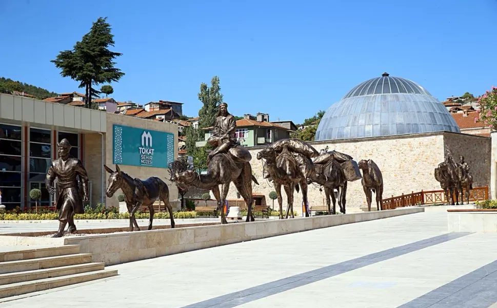 TOKAT BELEDİYESİ ŞEHİR MÜZESİ 2025’TE REKOR ZİYARETÇİ SAYISINA ULAŞTI