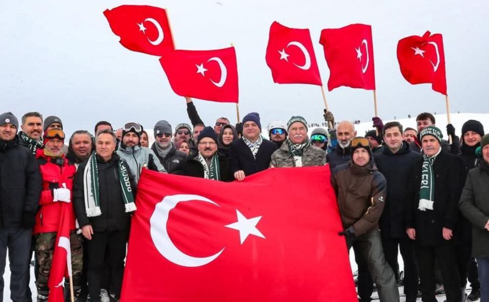 BAŞÇİFTLİK’TE KAR ŞENLİĞİ