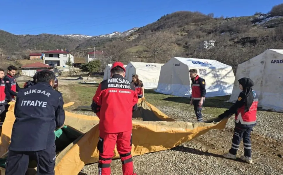 Niksar İtfaiyesi’nin Arama Kurtarma Ekibi Görev Başında