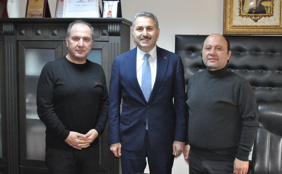 AK Parti Genel Merkez Yerel Yönetimler Başkan Yardımcısı Eroğlu'ndan Hürsöz ve Sesimiz Gazetelerine Ziyaret