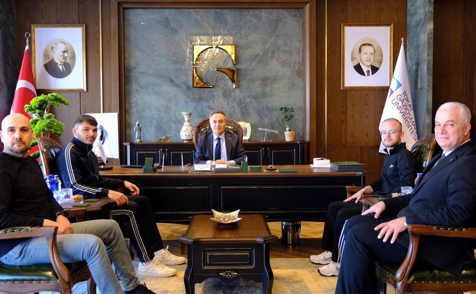 Kick Boks Türkiye Şampiyonası’nda Dereceye Giren Öğrenciler Rektör Yılmaz’ı Ziyaret Etti