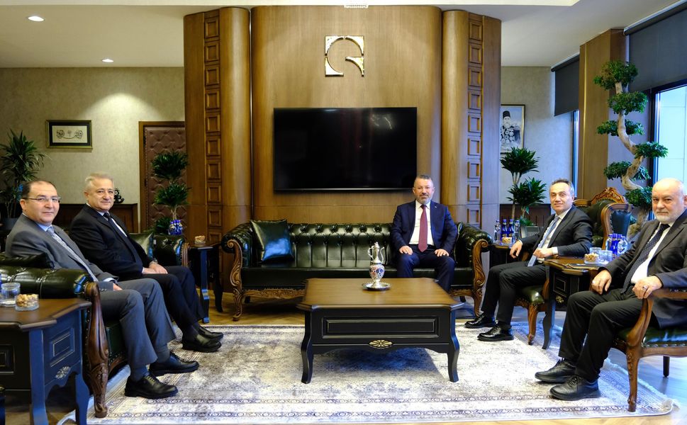 Karabük Üniversitesi Rektörü Kırışık’tan Rektör Yılmaz’a Ziyaret