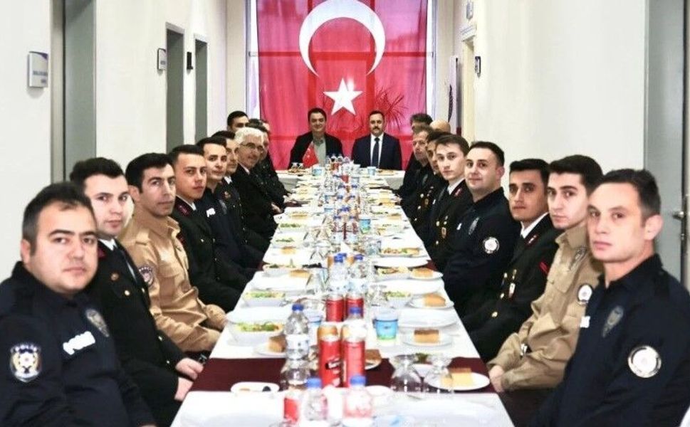 Vali Abdullah Köklü, Artova’da Emniyet ve Jandarma ile İftarda Buluştu