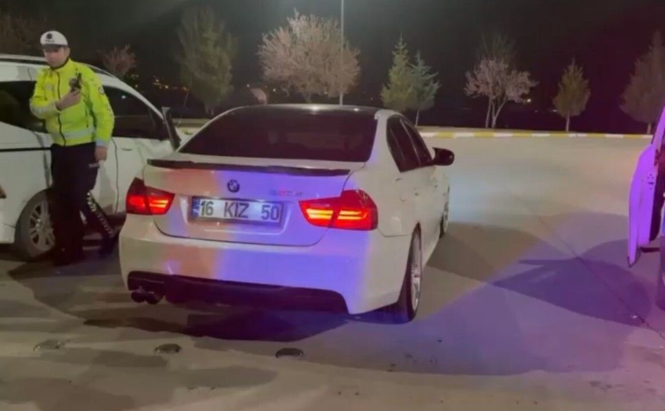 Tokat'ta abartı egzoz kullanan sürücüye ceza yağdı, araç trafikten men edildi