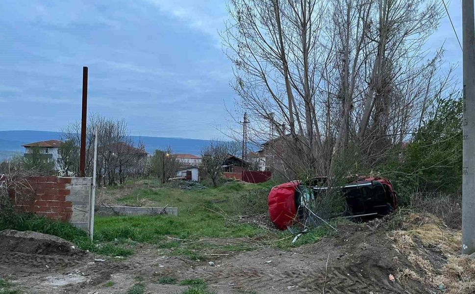 Tokat'ta alkollü sürücü emanet aldığı araçla takla attı: İki kardeş yaralandı