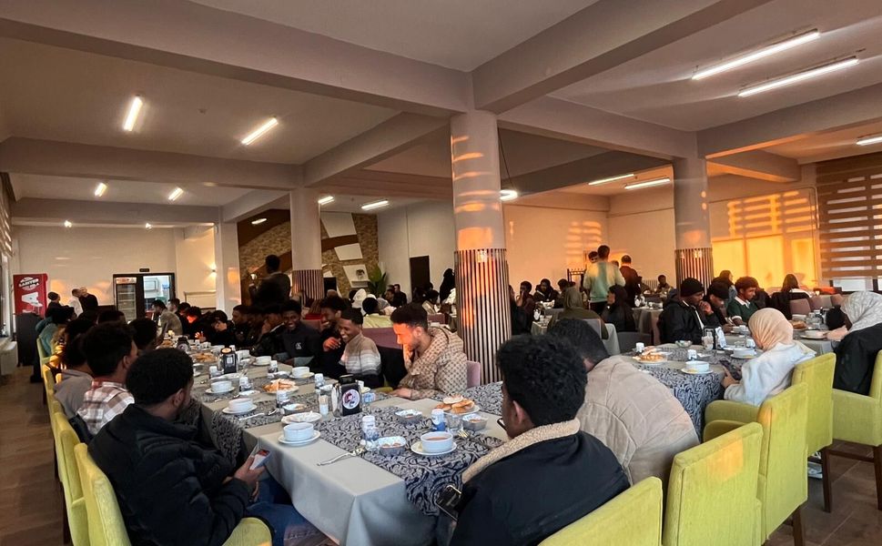 Dünyanın Dört Bir Yanından Gelen Öğrenciler TOGÜ'de İftarda Buluştu