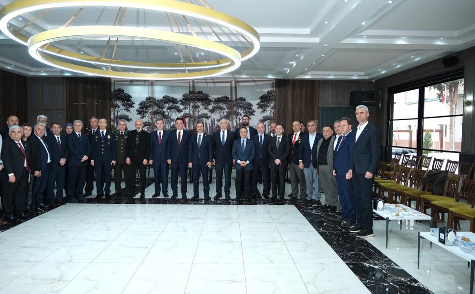 Rektör Yılmaz’dan Bayramda Gönüllere Dokunan Ziyaretler