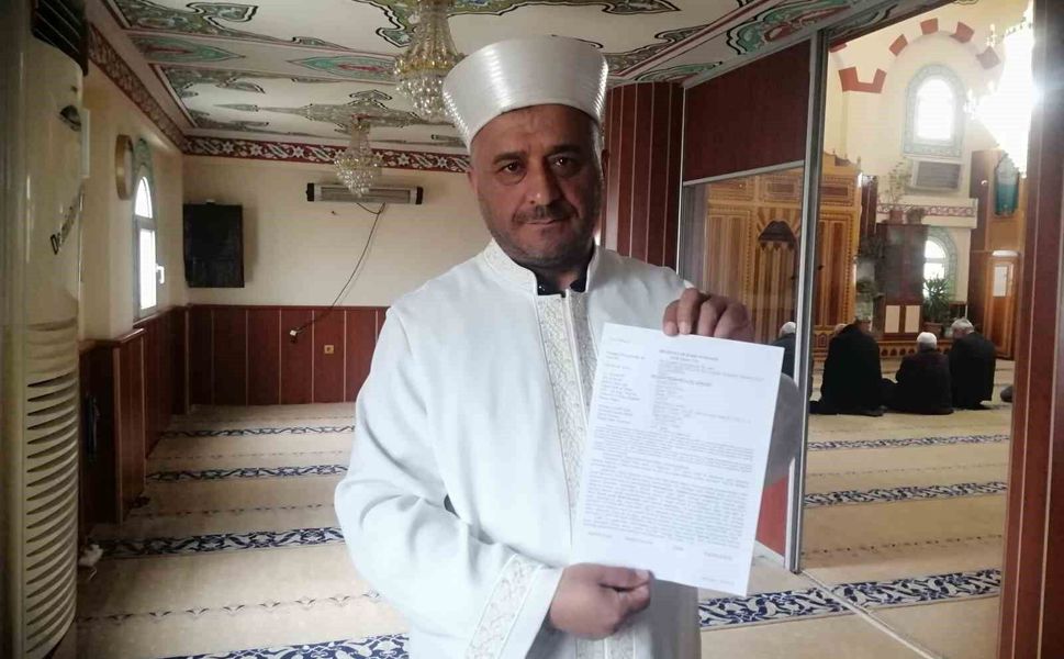 Hurafeye karşıydı, adına açılan sahte hesapla hurafe pazarlandı