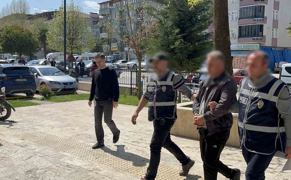 İnsan kaçakçısı tır sürücüsü tutuklandı