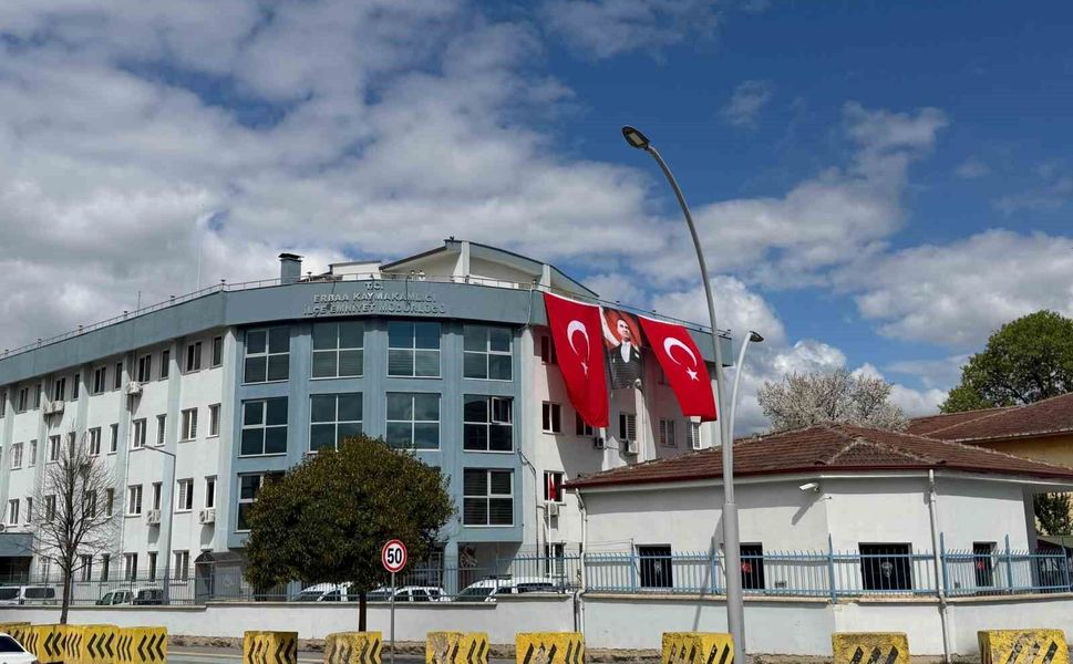 Tokat'ta 'dur' ihtarına uymayan araçta firari hükümlü yakalandı