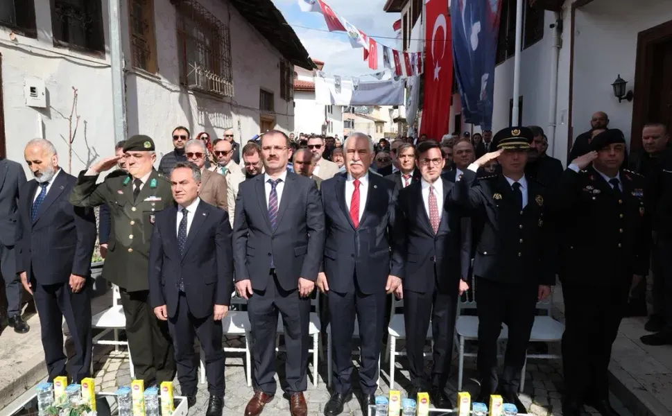 PLEVNE KAHRAMANI GAZİ OSMAN PAŞA TÖRENLE ANILDI