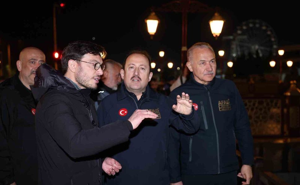 AFAD Başkanı Pehlivan: 'Taşkın tedbiri kapsamında 464 hanede tahliye yapıldı'