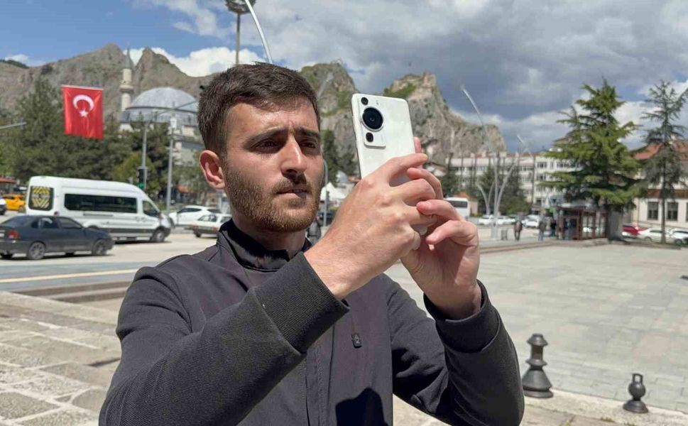Dünya başarısı vize engelinin ardından şimdi de gümrüğe takıldı