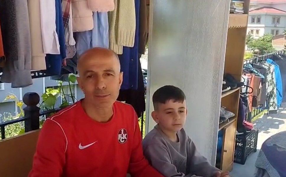 Sokakta kurulan iyilik reyonu ihtiyaç sahiplerine umut oldu