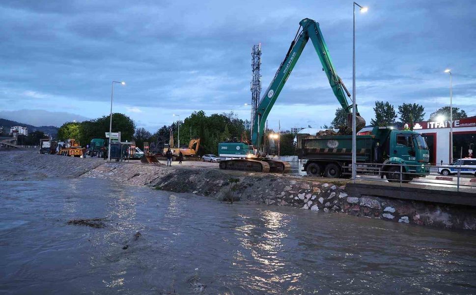Tokat Belediyesi tarafından sel ve taşkın riskine karşı önlemler artırıldı
