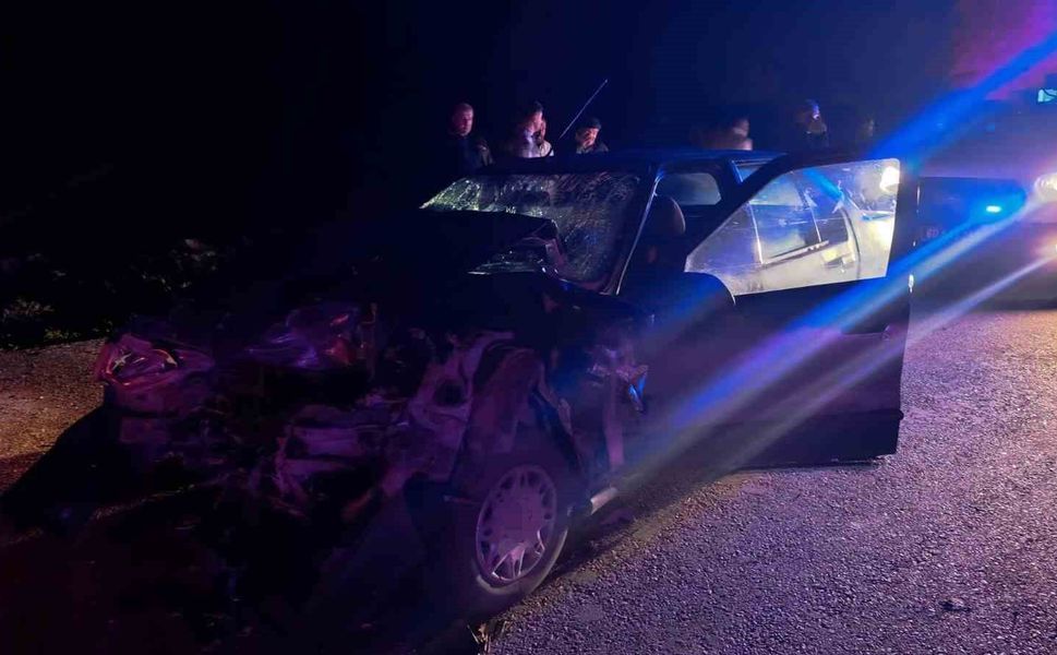 Tokat'ta iki otomobil çarpıştı: 5 yaralı