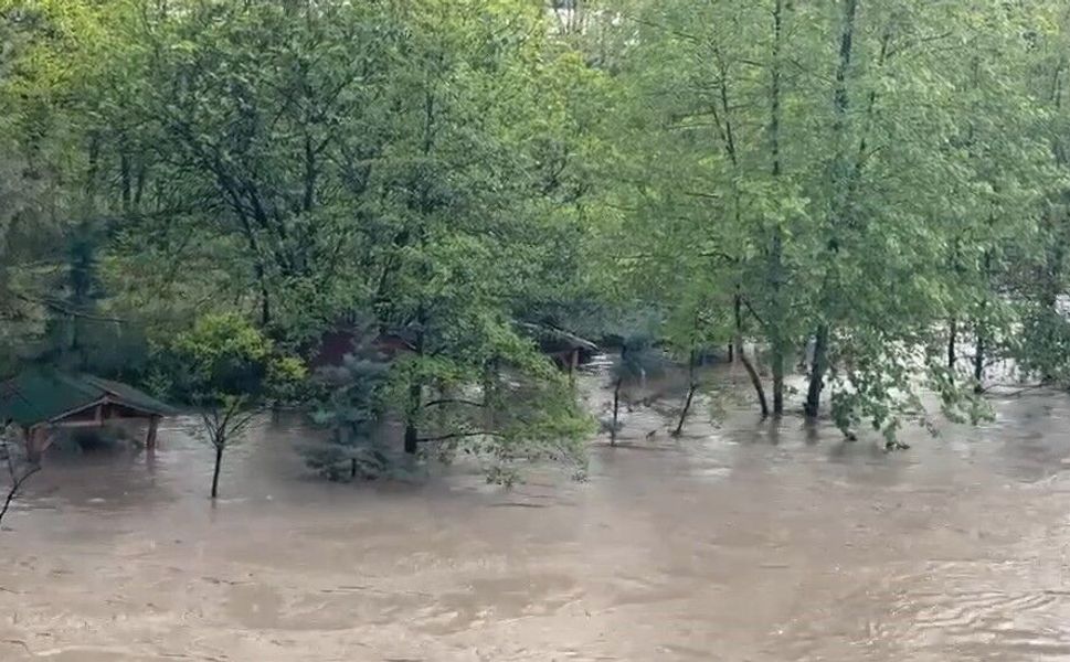 Tokat'ta yazın serinleten kamelyalar sular altında kaldı