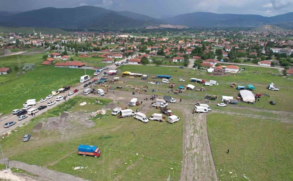 Turhal'da taşkın riskine karşı hayvan pazarı yüksek bölgeye taşındı