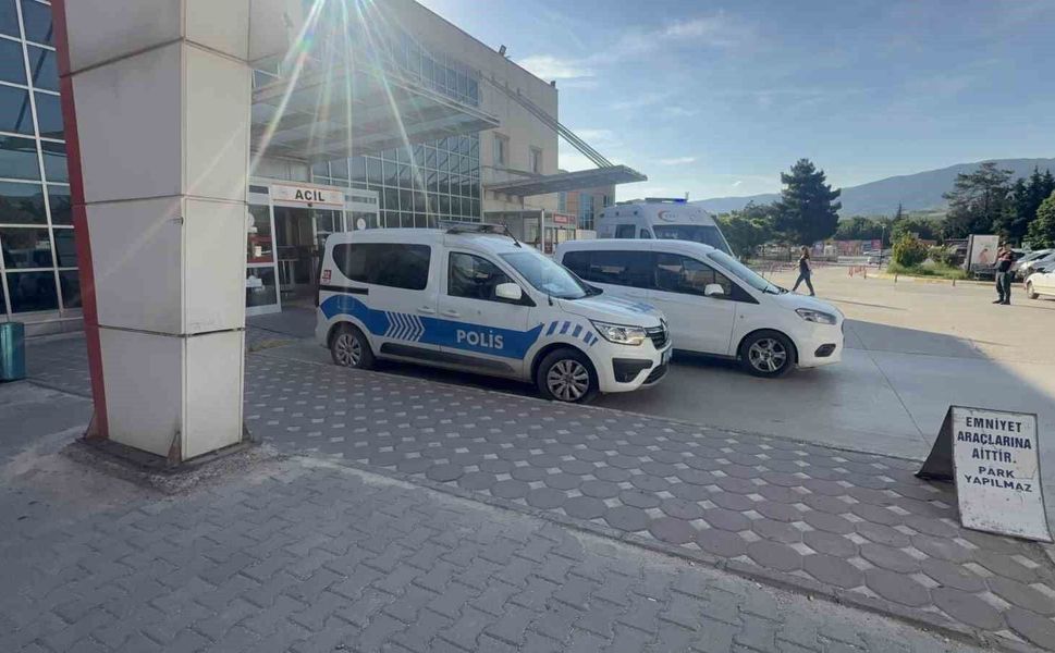 Amca oğulları arasındaki alacak verecek tartışması kanlı bitti: 1 ölü, 3 yaralı