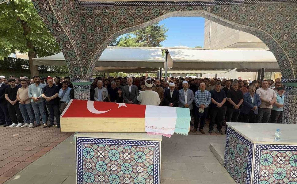 Kelkit Çayı'nda hayatını kaybeden genç son yolculuğuna uğurlandı