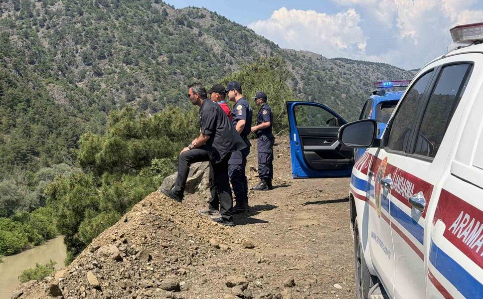 Kelkit Çayı'nda kaybolan genci arama çalışmaları 8'inci günde sürüyor